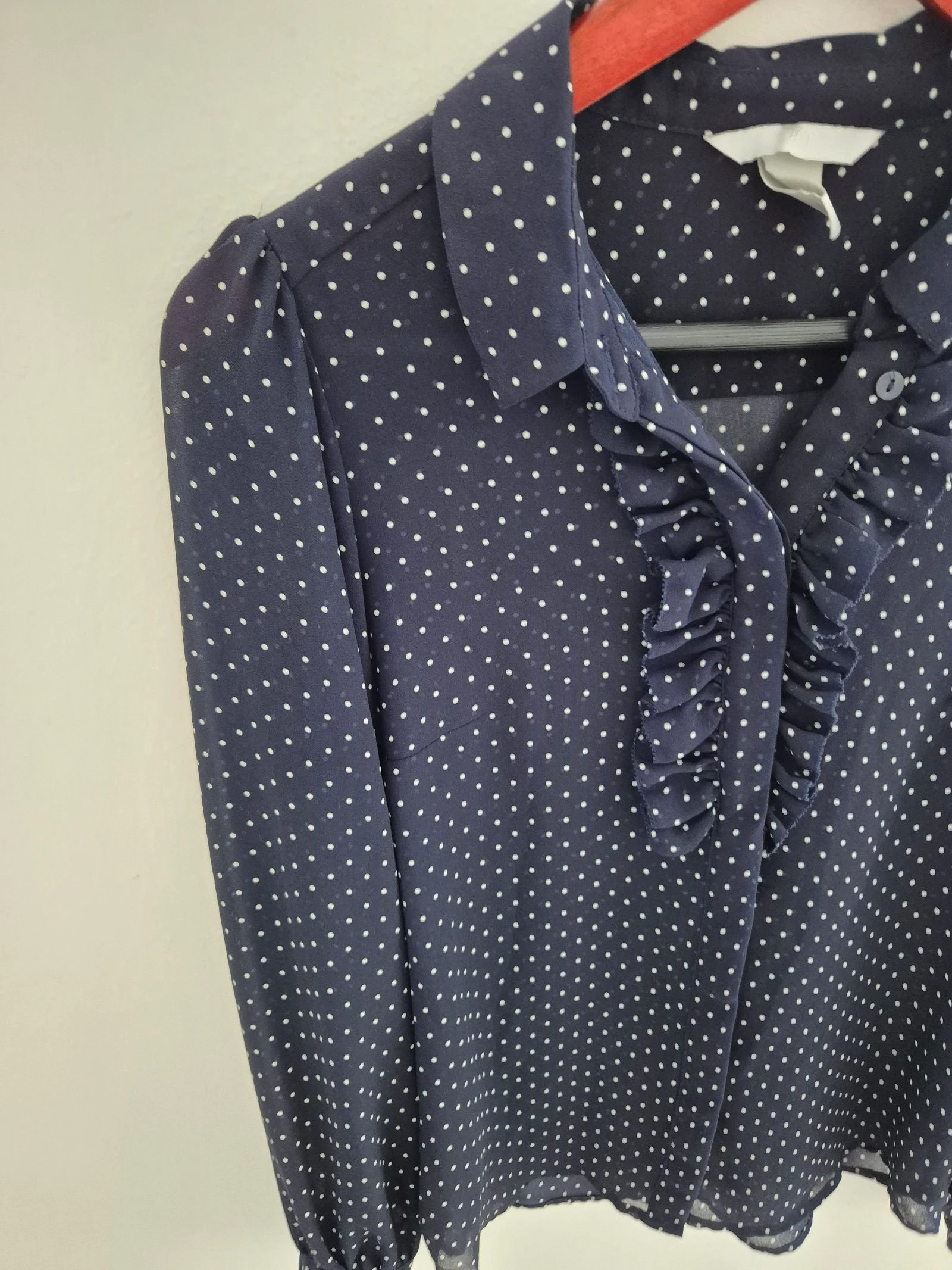 H&M Donkerblauwe Blouse met Stipjes & Ruffles | Maat 36 (S) – photo 2